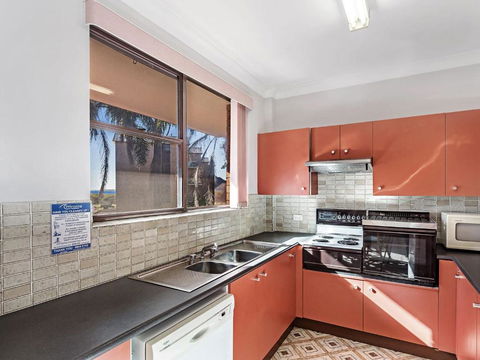 Kurranulla, Unit 5/15 Weatherly Close - Goulburn Accommodation 1