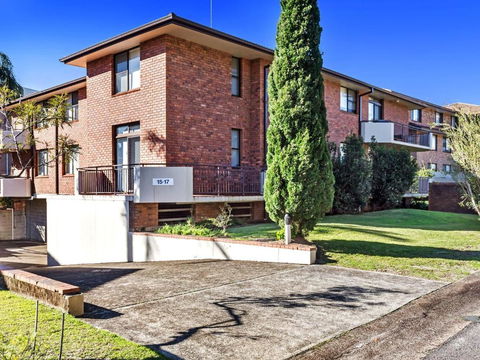 Kurranulla, Unit 5/15 Weatherly Close - Goulburn Accommodation 3