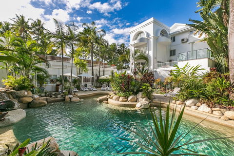 Poolside Apt In Alamanda Beachfront Resort 41 - Goulburn Accommodation 4