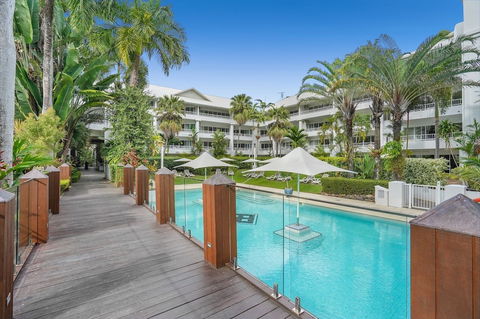 Poolside Apt In Alamanda Beachfront Resort 41 - Goulburn Accommodation 1
