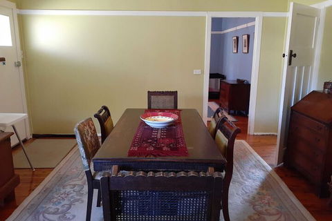 Arcadia Cottage - Goulburn Accommodation 4