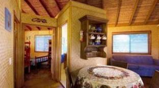 Straddie Bungalows - Goulburn Accommodation 1