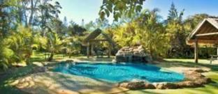 Straddie Bungalows - Goulburn Accommodation 4