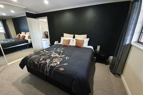 Under The Vines - Goulburn Accommodation 2