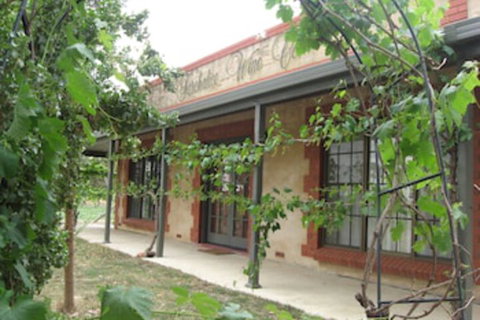Under The Vines - Goulburn Accommodation 0