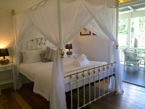 Arcadia House - Goulburn Accommodation 5