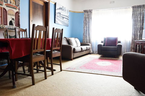 Apartments Downtown - Goulburn Accommodation 5