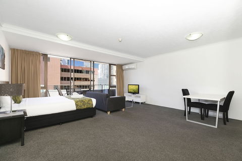 The Astor Apartments - Goulburn Accommodation 1