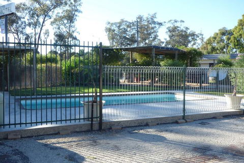 Calder Family Motel - Goulburn Accommodation 4