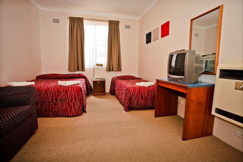Abbotsleigh Motor Inn - Goulburn Accommodation 7