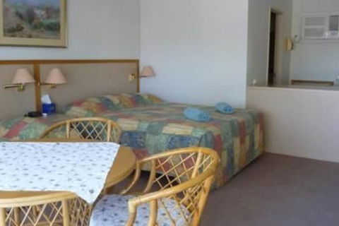 Alice Motor Inn - Goulburn Accommodation 7