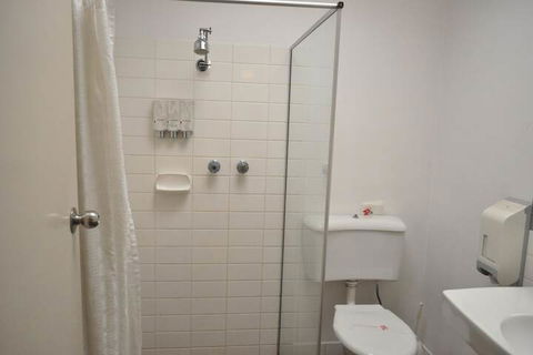 Albury Burvale Motor Inn - Goulburn Accommodation 4