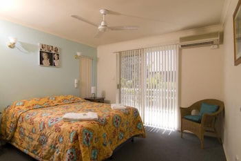 Bayshores Holiday Apartments - Goulburn Accommodation 6