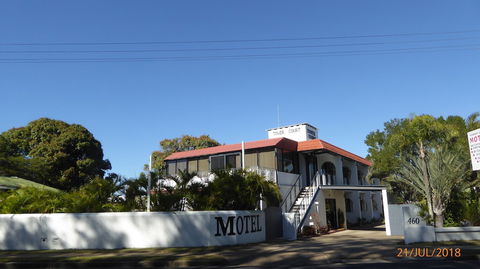 Tower Court Motel - Goulburn Accommodation 1