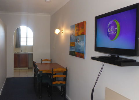 Tower Court Motel - Goulburn Accommodation 6