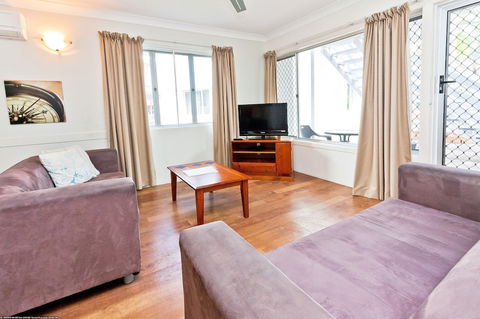 Silver Sands Apartments - Goulburn Accommodation 4