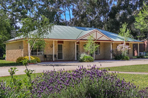 All Seasons Mansfield - Goulburn Accommodation 6