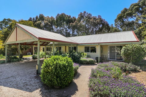 All Seasons Mansfield - Goulburn Accommodation 3