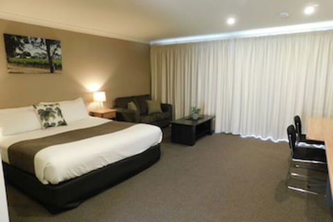 Alexander Cameron Suites - Goulburn Accommodation 0