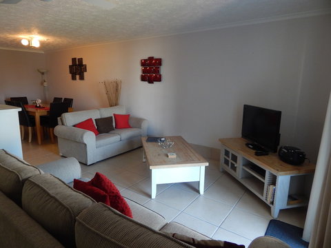 Tranquil Shores Holiday Apartments - Goulburn Accommodation 6