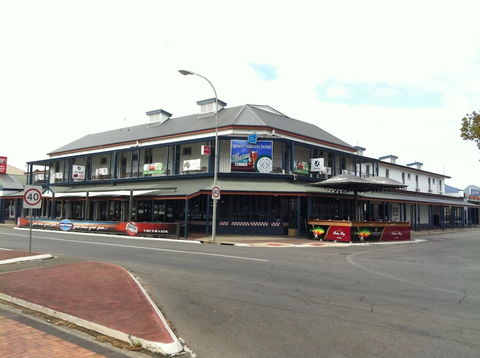 Grand Tasman Hotel - Goulburn Accommodation 1