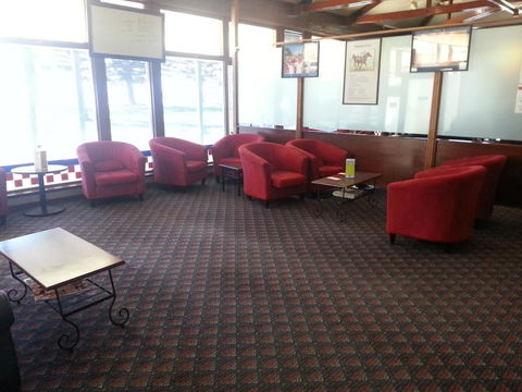 Grand Tasman Hotel - Goulburn Accommodation 3