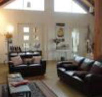 Outlook Hill Pavilion suites  Spa Cottages - Goulburn Accommodation