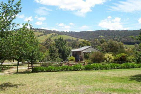 Yarra Glen Bed & Breakfast - Goulburn Accommodation 4