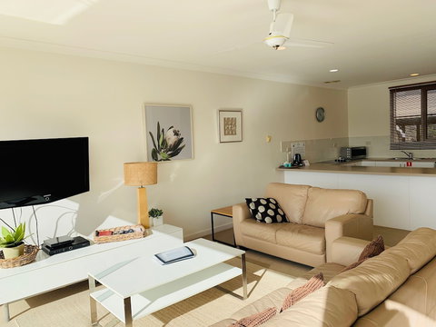 The Bluff Resort Apartments - Goulburn Accommodation 2