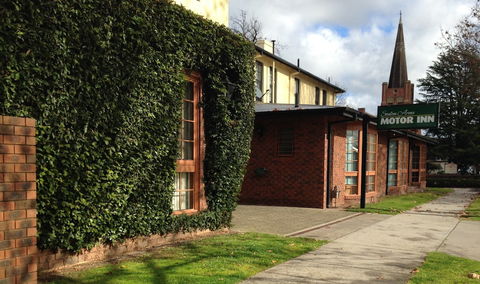 Seaton Arms Motor Inn - Goulburn Accommodation 0