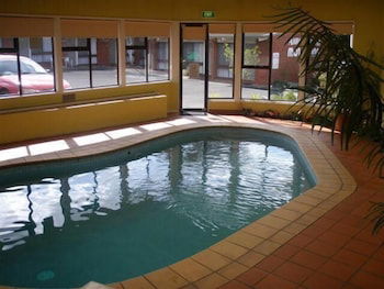 Abbotswood Motor Inn - Goulburn Accommodation 3