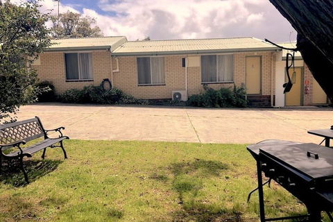 Augusta Escape Holiday Units - Goulburn Accommodation 3