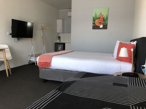 Commodore Motor Inn Albury - Goulburn Accommodation 3