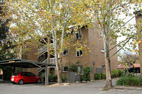 Adelaide Dresscircle Apartments Archer Street - Goulburn Accommodation 2