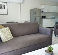 Jadran Motel  El Jays Holiday Lodge - Goulburn Accommodation