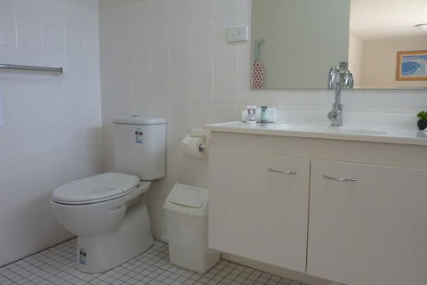 Jadran Motel & El Jays Holiday Lodge - Goulburn Accommodation 5