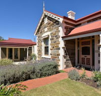 Trafalgar Premium Vintage Suites - Goulburn Accommodation