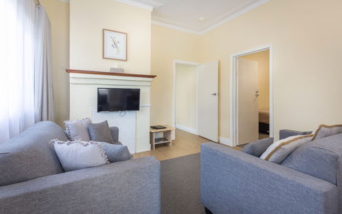 Albany Holiday Units - Goulburn Accommodation 4