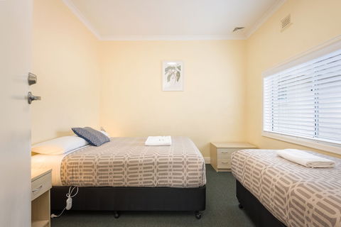 Albany Holiday Units - Goulburn Accommodation 6