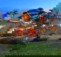 Mary Card's Coach House - Goulburn Accommodation