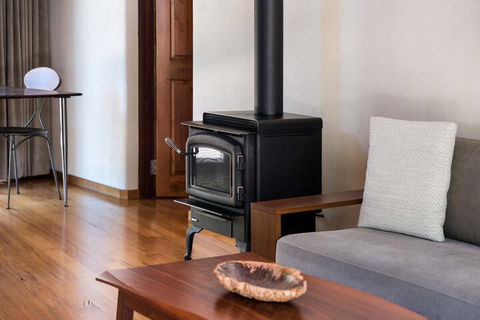 Aiyana Retreat - Goulburn Accommodation 1