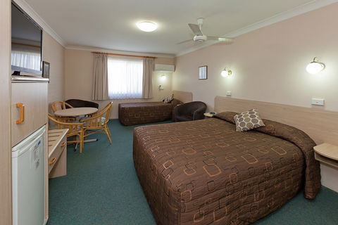 Abraham Lincoln Motel - Goulburn Accommodation 6