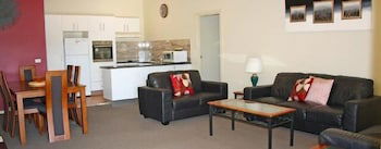 Aquarius Resort Holiday Apartments - Goulburn Accommodation 4