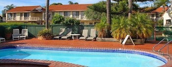 Aquarius Resort Holiday Apartments - Goulburn Accommodation 1