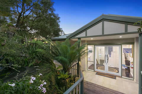 Arthurs Views - Goulburn Accommodation 2