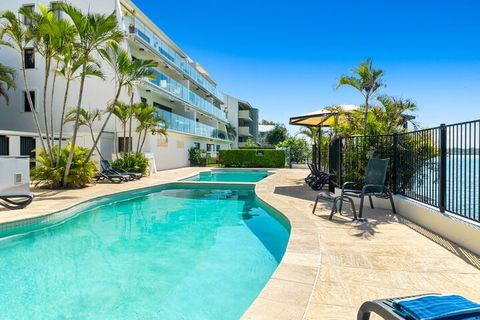 Aqua Linea - Goulburn Accommodation 3