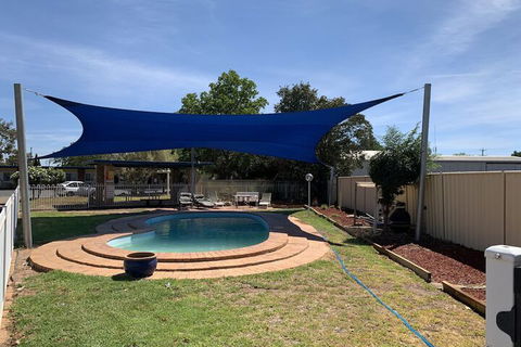 Orana Windmill Motel - Goulburn Accommodation 1