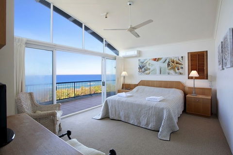 Aqua Promenade Beachfront Apartments - Goulburn Accommodation 6