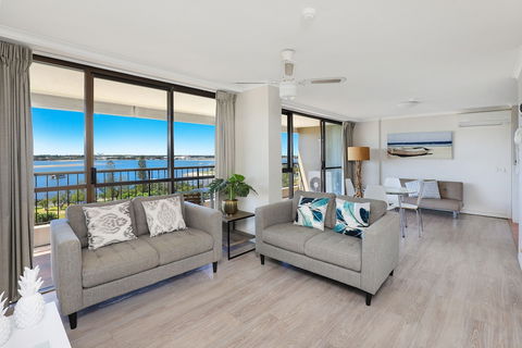 Palmerston Tower Holiday Apartments - Goulburn Accommodation 6