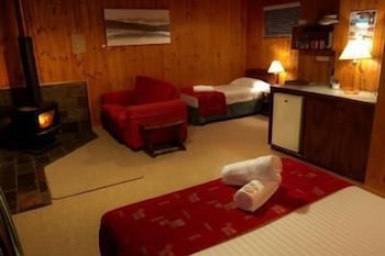 Granite Belt Brewery Retreat - Goulburn Accommodation 3